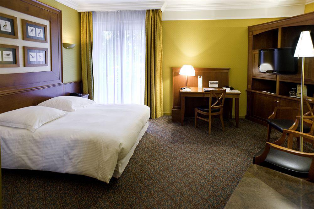 Park Hotel Grenoble - Mgallery Room photo
